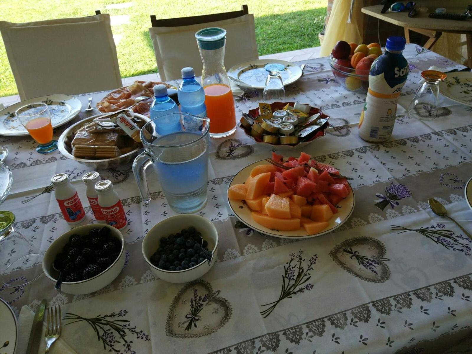 Marinella B&B Cornale Luaran gambar