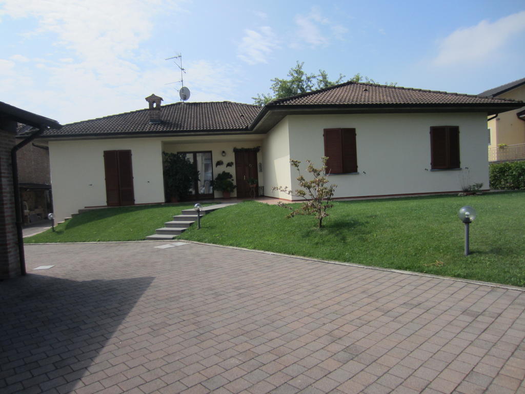 Marinella B&B Cornale Luaran gambar