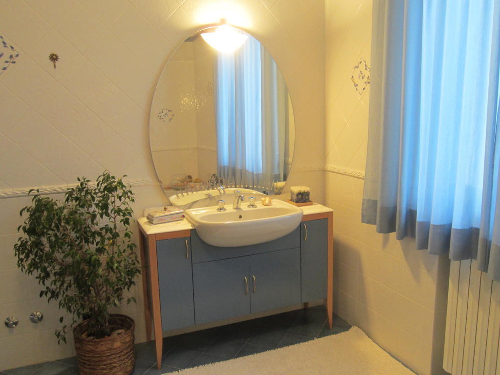 Marinella B&B Cornale Bilik gambar