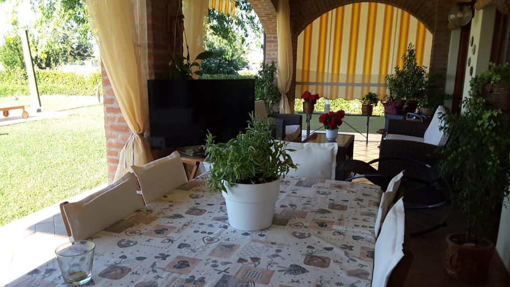 Marinella B&B Cornale Luaran gambar
