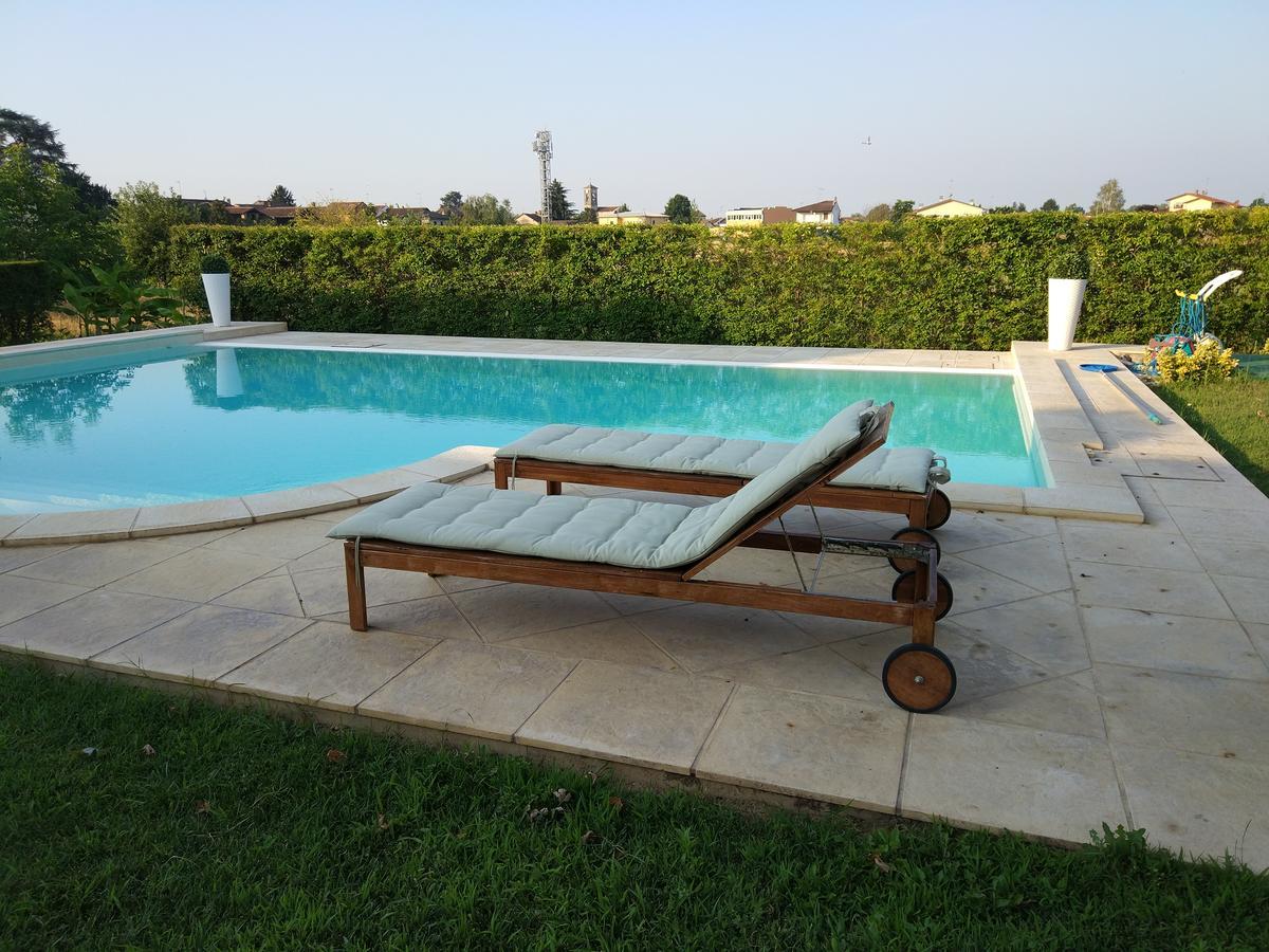 Marinella B&B Cornale Luaran gambar